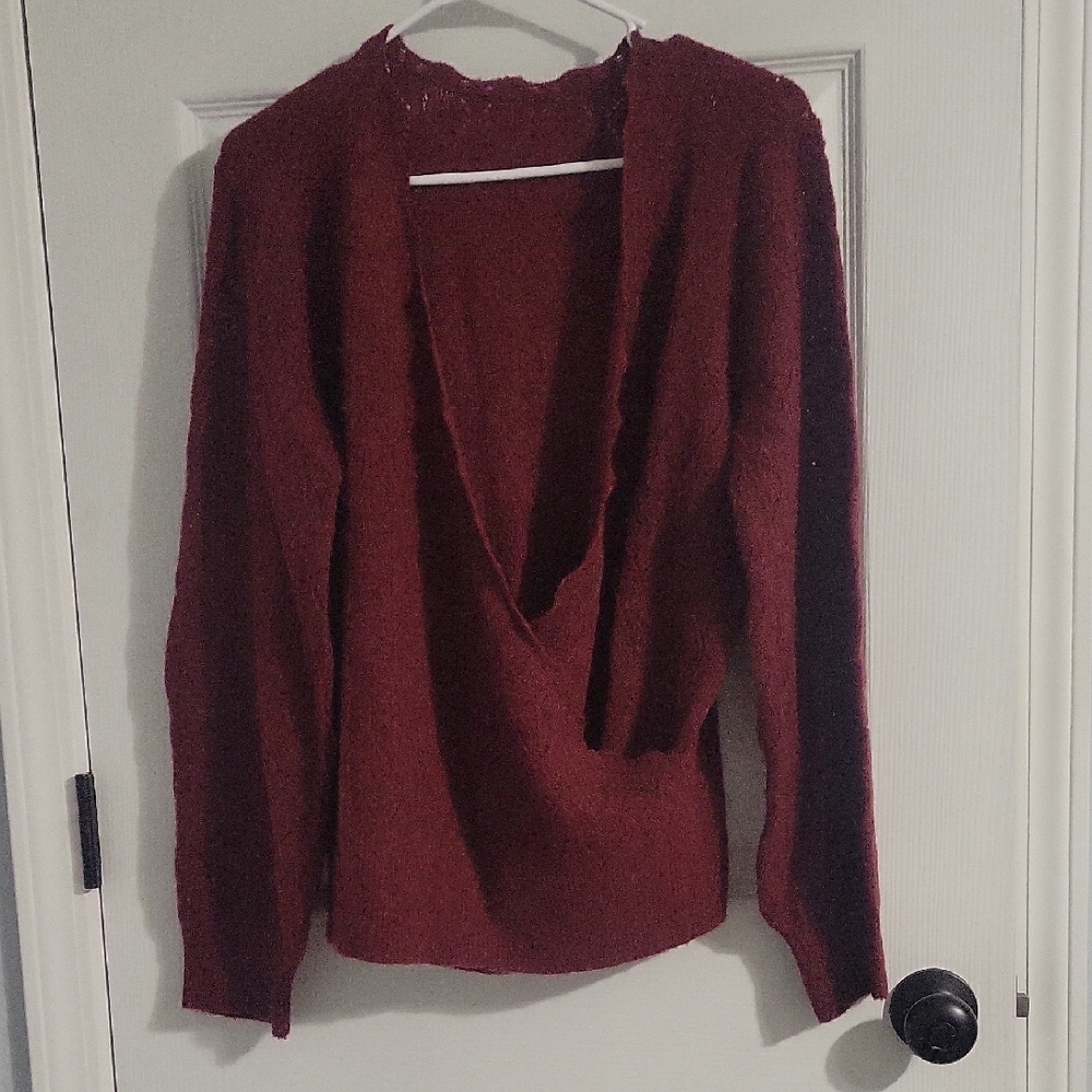 Old Navy Women's Burgundy V-Neck Sweater